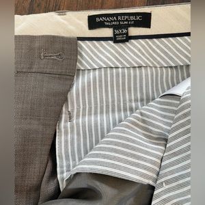 Banana Republic Tailored Slim Fit 100% Wool Dress Pants